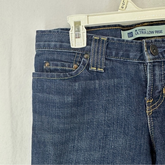 Gap Ultra Low Rise Bermuda Jean Shorts Womans Size 2 - Picture 9 of 14